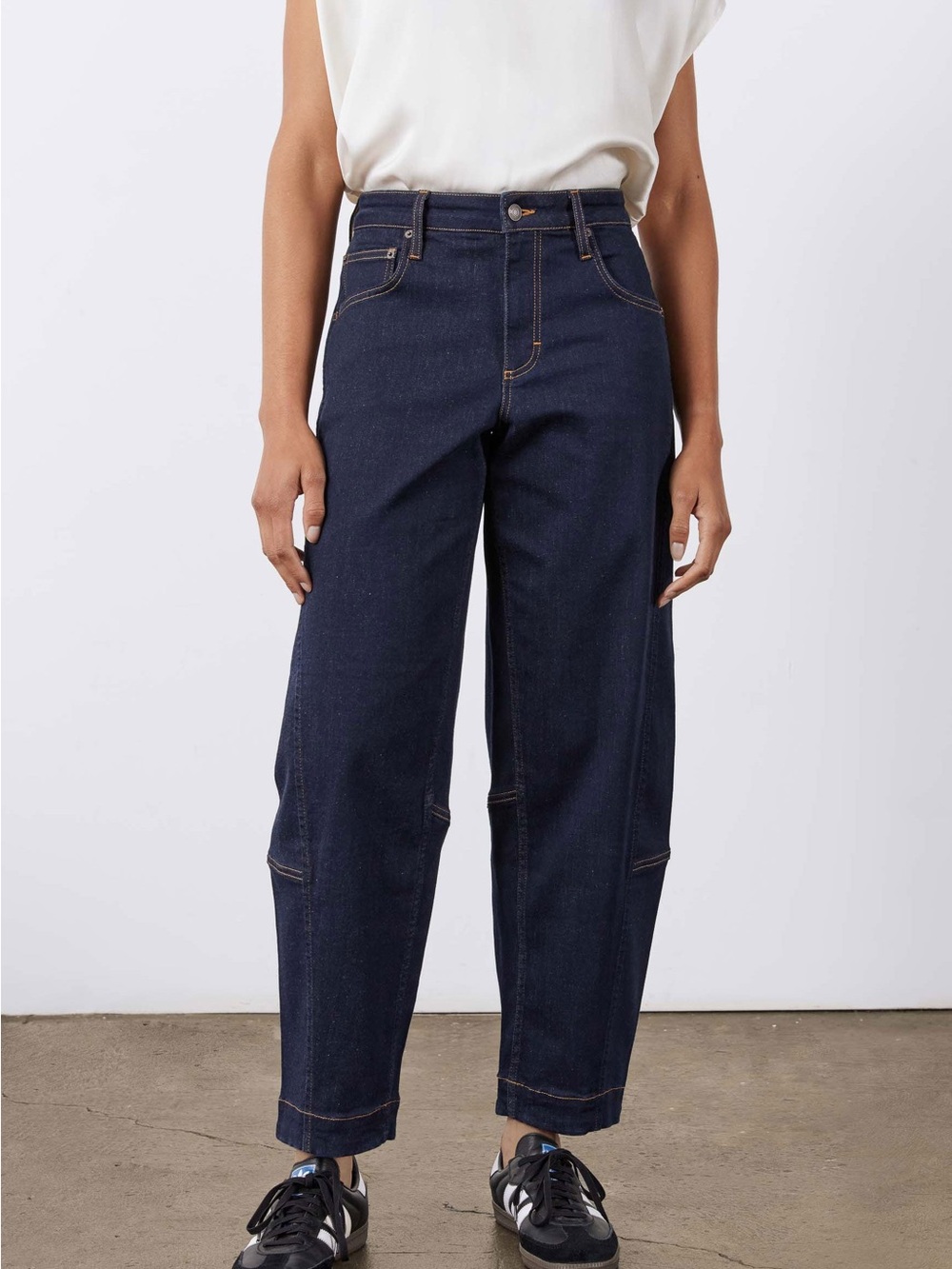 Ruti THE ULTIMATE BARREL LEG JEANS 2.0